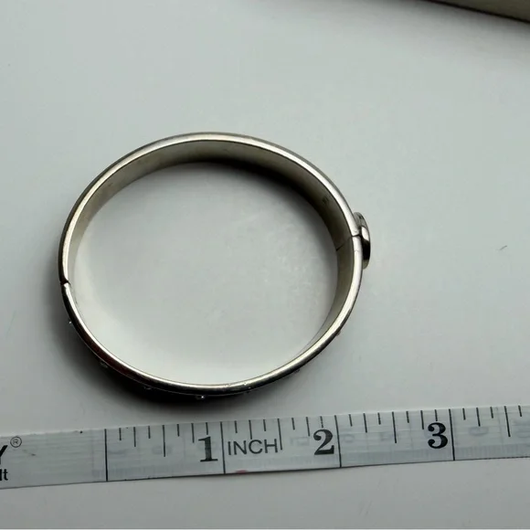 Chic COACH Floral Black and Silver Bracelet - Picture 6 of 8